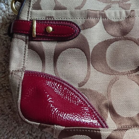 Coach Colette Signature Red/Brown Leather/Jacquard Zip Shoulder Bag - Picture 11 of 12